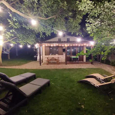 In Montagna Con Piscina Lodge *